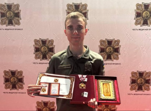 Бойовий медик із Сумщини відзначений орденом Святого Пантелеймона фото