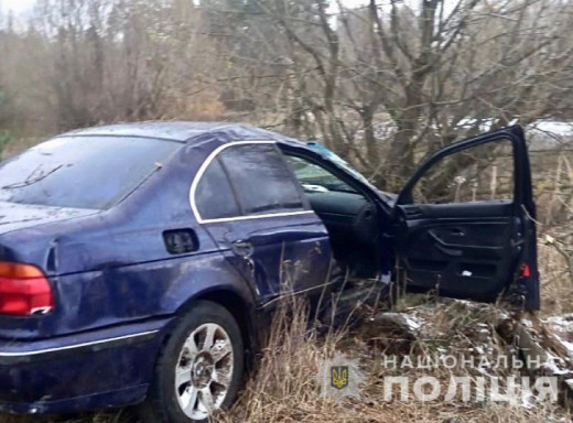 На Сумщині легковик злетів у кювет: постраждав пасажир фото