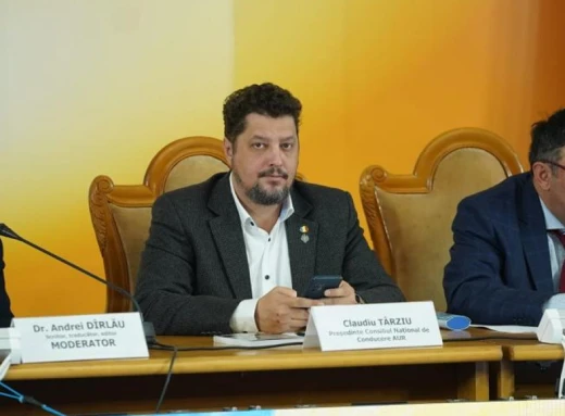 Лідер румунської партії заявив про бажання анексувати три області України та всю Молдову фото