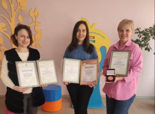 Освітні заклади Сумської громади здобули нагороди на міжнародній виставці фото