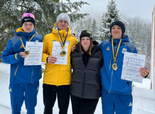 Сумські лижники здобули перемогу на чемпіонаті України фото