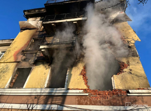 росія атакувала житловий сектор Шостки безпілотниками та ракетою: є загибла фото