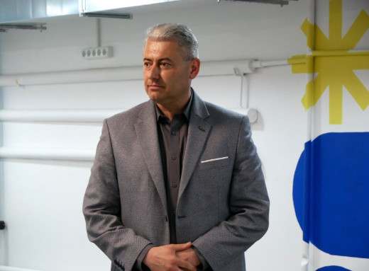 Зарплата мера Ромен сягнула більше 100 тис. грн на місяць фото