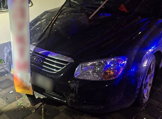 П’яний водій на KIA Cerato врізався у Skoda та стіну будинку в Сумах фото