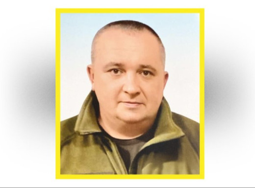 У Чернігові попрощалися з уродженцем Глухова Олександром Семченком фото