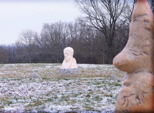 На території Більського городища встановили скульптуру Геродота роботи охтирських майстрів фото