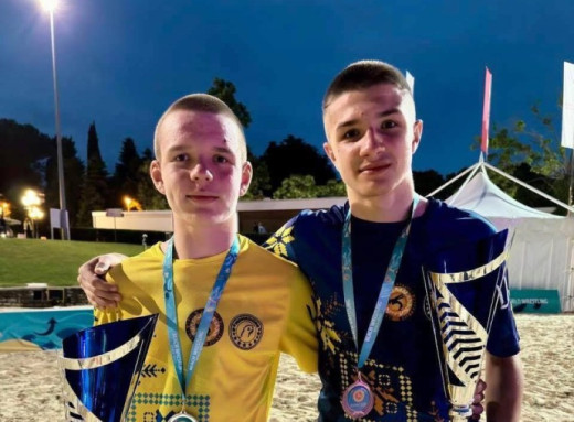 Героїчний сум’янин Кирило Ілляшенко здобув "срібло" на чемпіонаті Європи з пляжної боротьби фото Героїчний сум’янин Кирило Ілляшенко здобув "срібло" на чемпіонаті Європи з пляжної боротьби фото