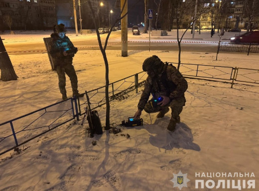 У Сумах вибухотехніки “розміновували” дитячий майданчик фото