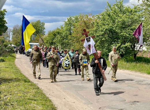 Кролевеччина попрощалася з полеглим захисником Миколою Стегнієм фото Кролевеччина попрощалася з полеглим захисником Миколою Стегнієм фото
