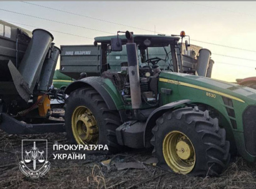 Внаслідок ракетного удару по сільгосппідприємству на Сумщині поранено 12 людей фото Внаслідок ракетного удару по сільгосппідприємству на Сумщині поранено 12 людей фото