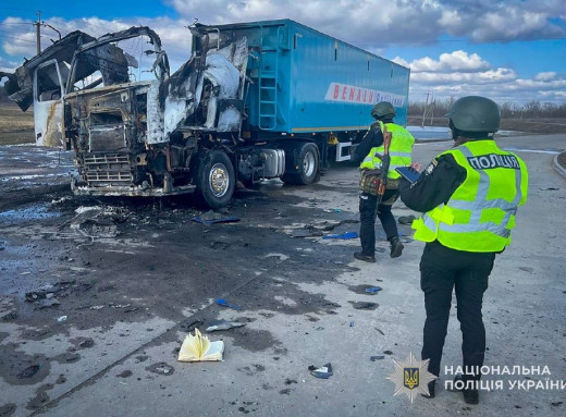 Двоє загиблих та дев'ятеро поранених: поліція фіксує наслідки ворожих ударів по Сумщині фото
