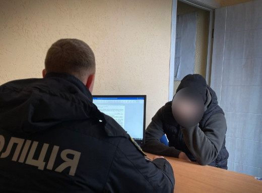 У Шостці чоловік підпалив авто співмешканки через ревнощі фото