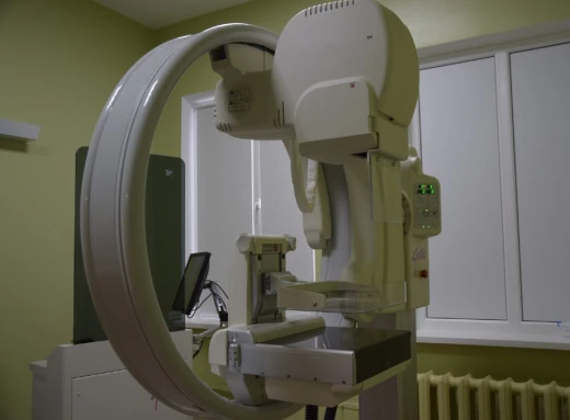 Сумська лікарня № 5 отримала найсучасніше обладнання для діагностики раку молочної залози фото