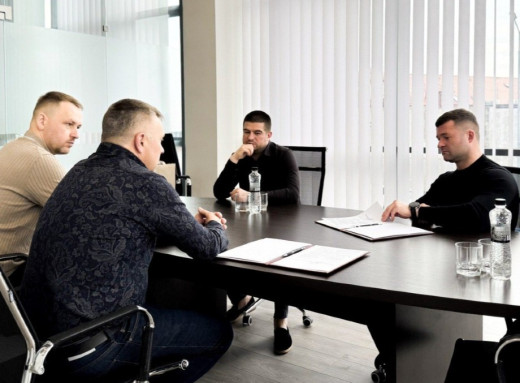 Суми уклали угоду про співпрацю з Мукачевом фото