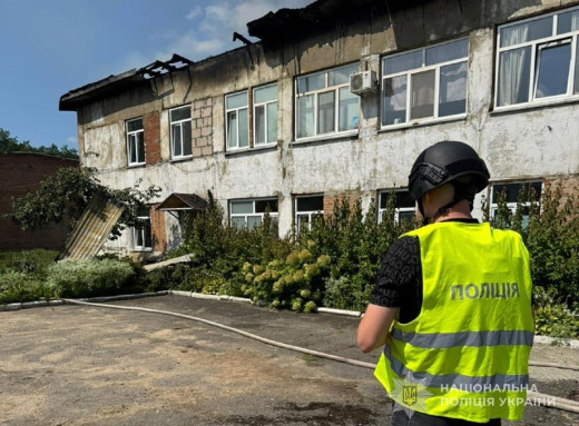 247 ударів по Сумщині за добу: є поранені та руйнування (фото) фото 247 ударів по Сумщині за добу: є поранені та руйнування (фото) фото