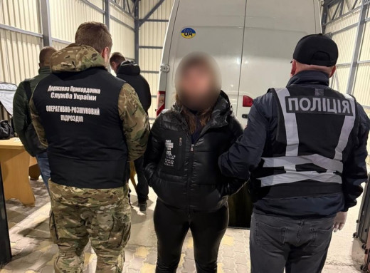 Контрабанда метадону до Польщі: на кордоні викрили наркоторговців із Сум фото