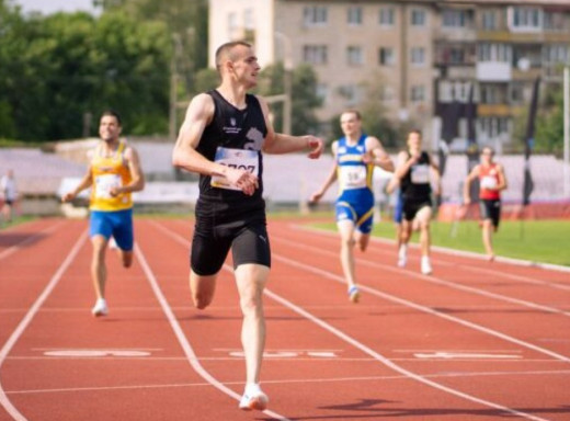 Сумські легкоатлети здобули чотири медалі на Чемпіонаті України фото Сумські легкоатлети здобули чотири медалі на Чемпіонаті України фото