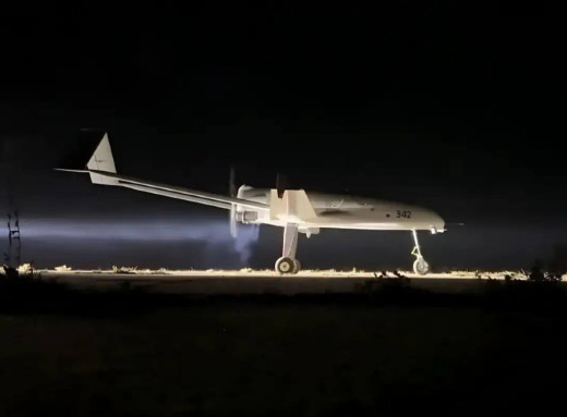 Україна вперше обійшла Росію за кількістю запущених за місяць дронів фото