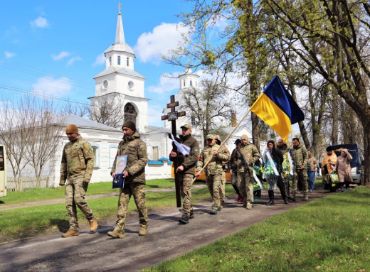 Тростянець попрощався із захисником Дмитром Кондєєвим фото
