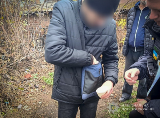 Поліція Конотопа затримала 53-річного чоловіка за збут «Метадону» фото