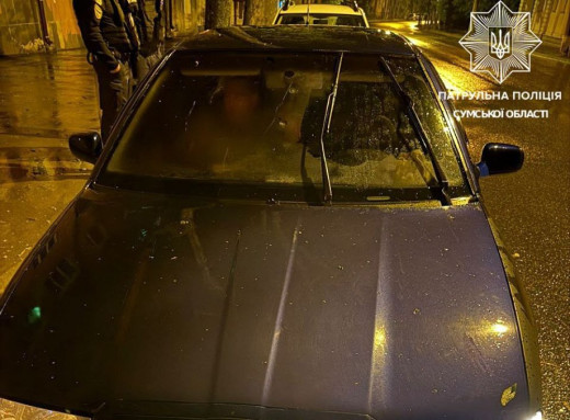 Сум’яни допомогли виявити п'яного водія, який скоїв ДТП і втік фото Сум’яни допомогли виявити п'яного водія, який скоїв ДТП і втік фото