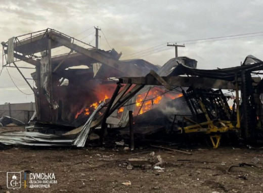 Нічна атака "шахедів" на Сумщину: є загиблий та руйнування фото Нічна атака "шахедів" на Сумщину: є загиблий та руйнування фото