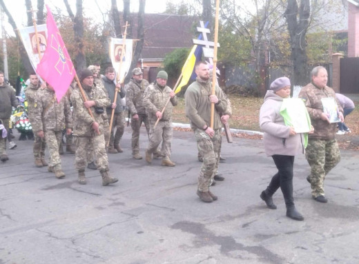 У Бурині попрощалися із захисником Олександром Гуріновим фото