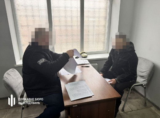 У Сумах засудили дезертира, який викрав БТР і поїхав додому: 7 років ув'язнення фото У Сумах засудили дезертира, який викрав БТР і поїхав додому: 7 років ув'язнення фото