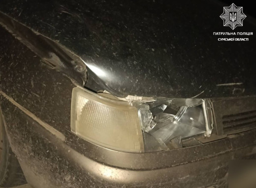 У Сумах п'яний водій протаранив припарковану автівку та втік з місця аварії фото