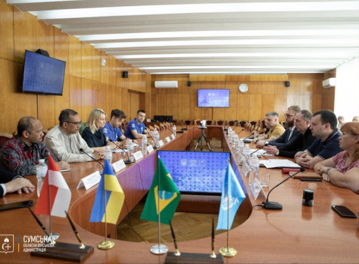 На Сумщині розширюють співпрацю для будівництва модульних містечок для ВПО фото На Сумщині розширюють співпрацю для будівництва модульних містечок для ВПО фото