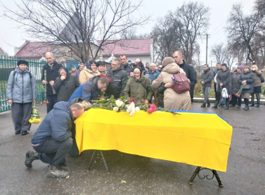Глухівщина попрощалася із захисником: Анатолій Новиков загинув на Донеччині ще в лютому 2023 року фото