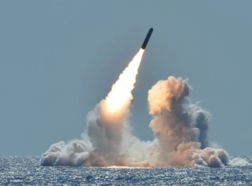 Британія здійснить пуск ядерної ракети вперше з 2016 року фото