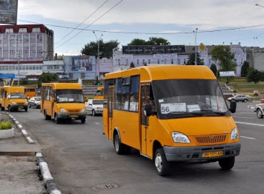 Вартість проїзду в сумських маршрутках поки не підвищуватимуть  фото