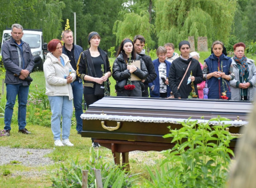 Кролевецька громада попрощалася із загиблим захисником Олексієм Горбачовим фото Кролевецька громада попрощалася із загиблим захисником Олексієм Горбачовим фото
