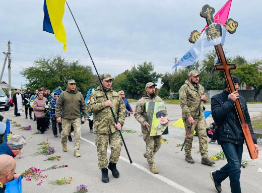 Кролевець попрощався з 19-річним захисником Владиславом Смірновим фото