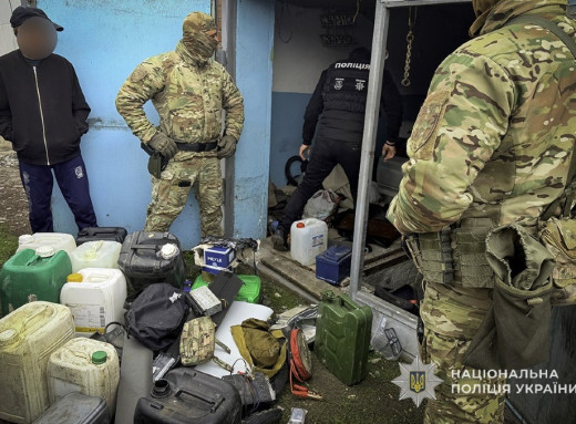 На Сумщині затримали групу крадіїв, які грабували автомобілі військових фото