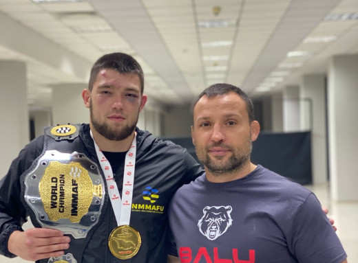 Сум’янин Олександр Ходаков здобув «золото» на Чемпіонаті світу з ММА фото