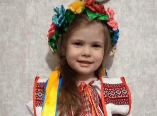 Лікарі борються за життя 6-річної дівчинки, пораненої під час обстрілу Сумщини фото