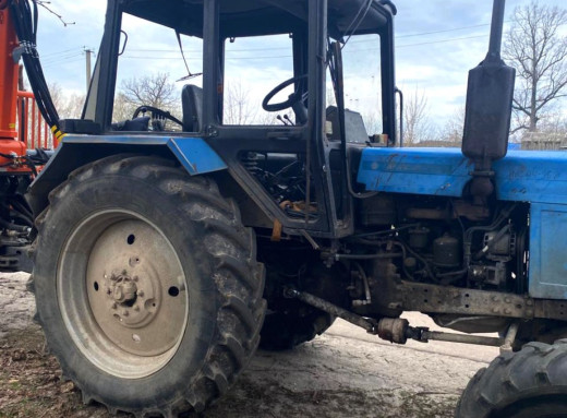 На півночі Сумщини трактор підірвався на вибуховому пристрої: подробиці інциденту фото