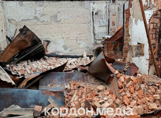 У Шалигиному під завалами після атаки російського дрона знайшли тіло чоловіка, зниклого місяць тому фото У Шалигиному під завалами після атаки російського дрона знайшли тіло чоловіка, зниклого місяць тому фото
