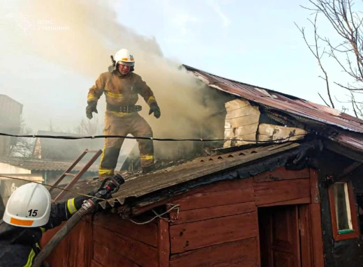 На Сумщині через спалювання сухостою 15 дач загорілися: постраждав пенсіонер фото