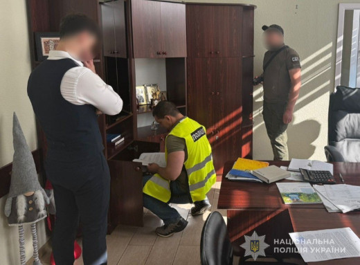 У Сумах викрили схему ухилення від мобілізації: фіктивна інвалідність за $8 тисяч фото У Сумах викрили схему ухилення від мобілізації: фіктивна інвалідність за $8 тисяч фото
