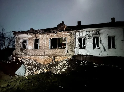 Окупанти не припиняють тероризувати Сумщину: авіаудар по Білопіллю (фото) фото