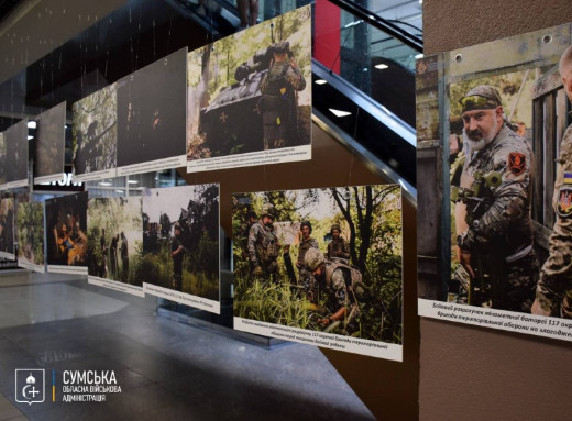 У Сумах відкрили фотовиставку «Сум’яни на війні. Незламність. Сила. Мужність» фото У Сумах відкрили фотовиставку «Сум’яни на війні. Незламність. Сила. Мужність» фото