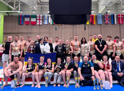 Сумські сумоїсти знову стали чемпіонами Європи фото Сумські сумоїсти знову стали чемпіонами Європи фото