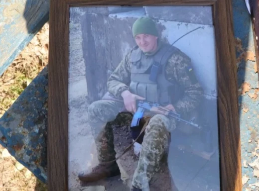 В Охтирці попрощалися із Віталієм Калюжним, який загинув на Дніпропетровщині фото