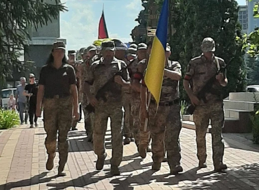 Сум’яни попрощалися із двома воїнами фото