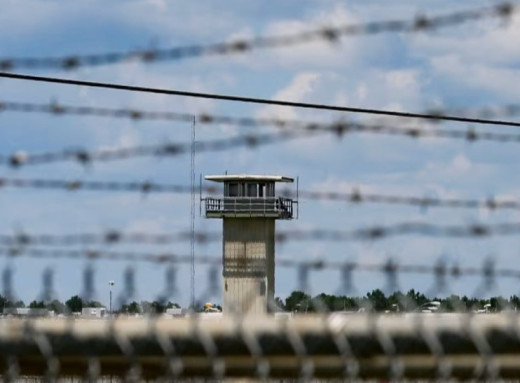 У США розширюють перелік методів федеральних страт: Мін'юст дозволив розстріл, електричний стілець і газ фото