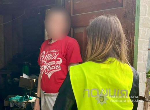 У Конотопі виявили чоловіка, який зберігав бойові гранати фото