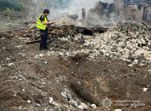 Поліція фіксує наслідки обстрілів Сумщини фото Поліція фіксує наслідки обстрілів Сумщини фото
